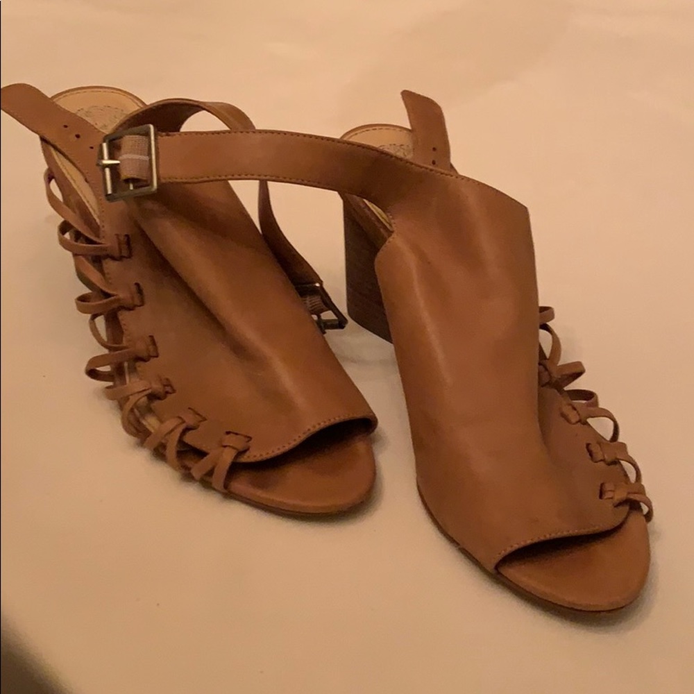Vince Camuto size 8.5
